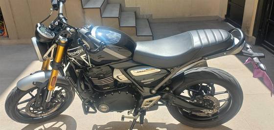TRIUMPH SPEED 400 